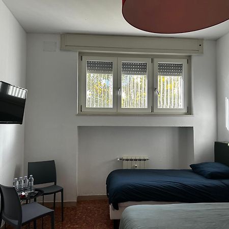 Bam Bam Tiburtina Guesthouse Рим Экстерьер фото