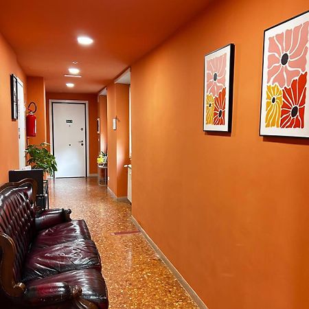 Bam Bam Tiburtina Guesthouse Рим Экстерьер фото