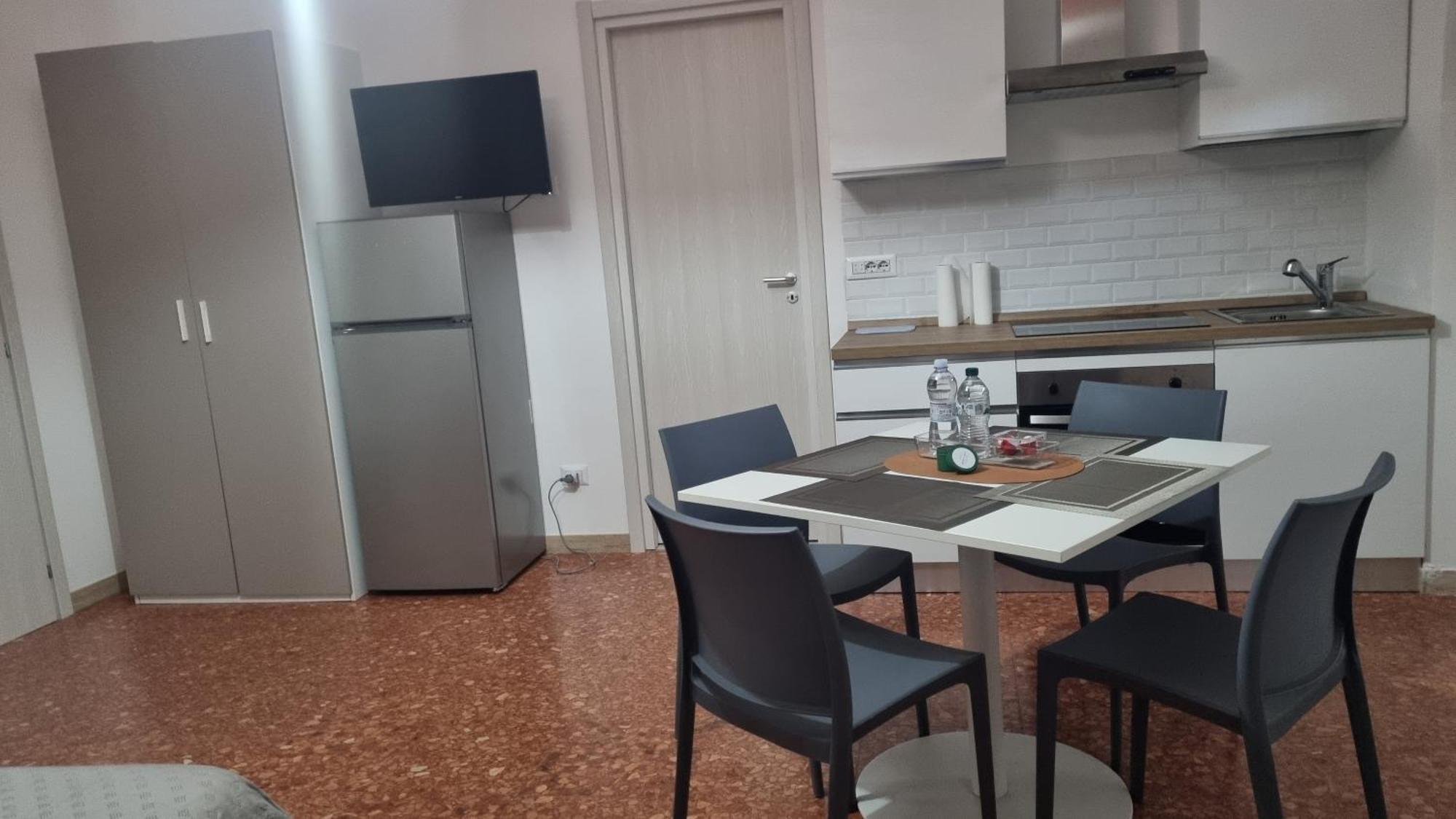 Bam Bam Tiburtina Guesthouse Рим Экстерьер фото