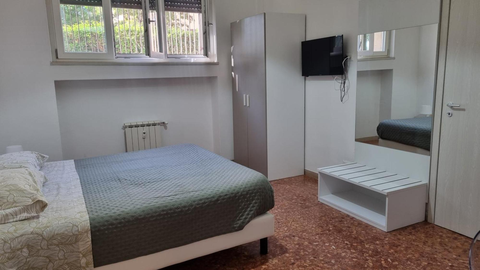 Bam Bam Tiburtina Guesthouse Рим Экстерьер фото