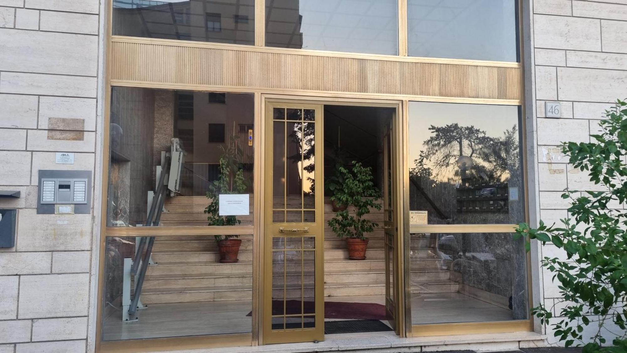 Bam Bam Tiburtina Guesthouse Рим Экстерьер фото