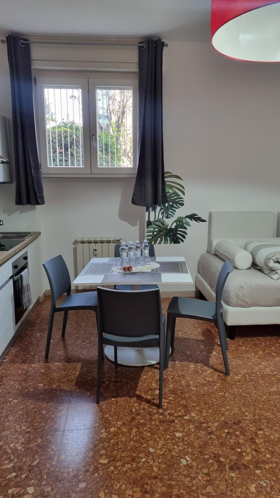 Bam Bam Tiburtina Guesthouse Рим Экстерьер фото