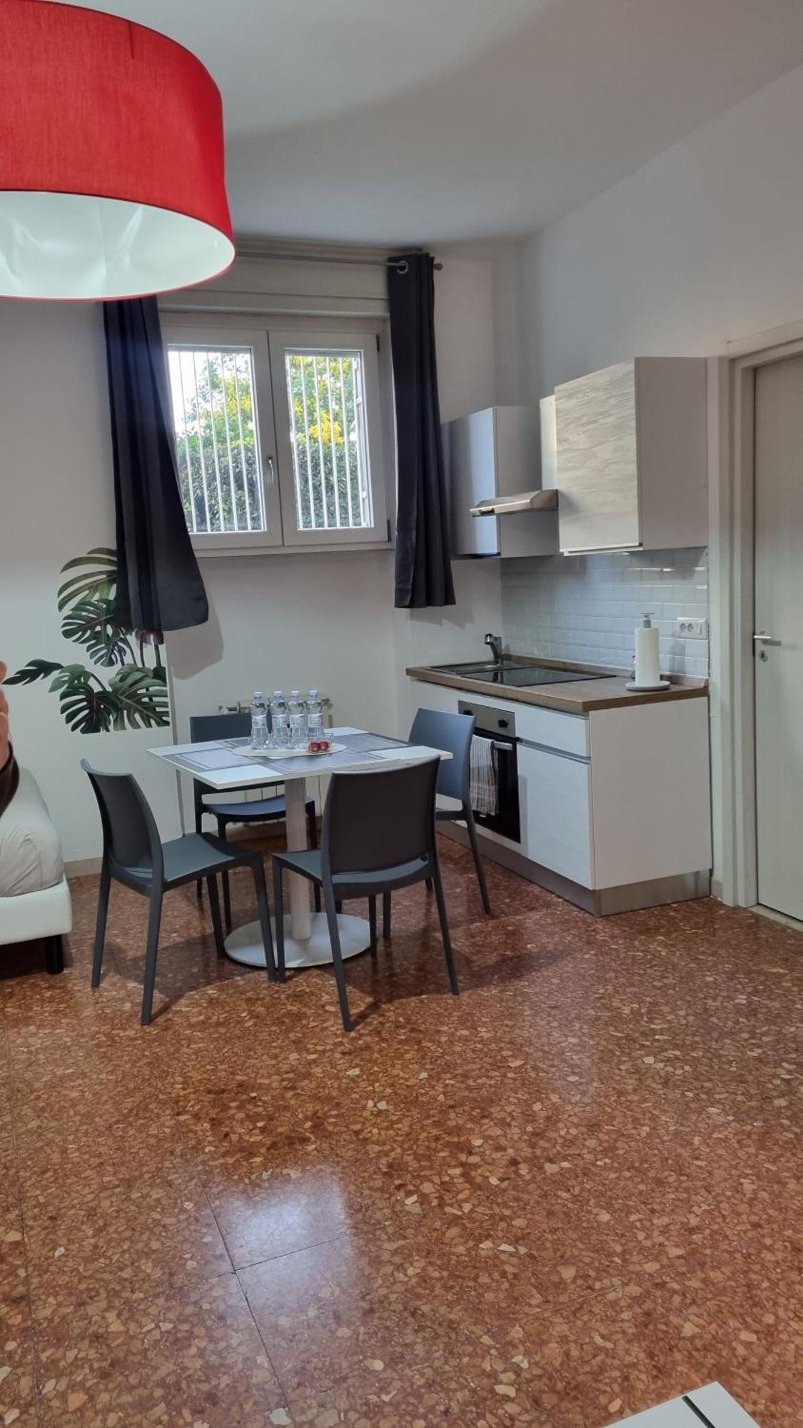 Bam Bam Tiburtina Guesthouse Рим Экстерьер фото