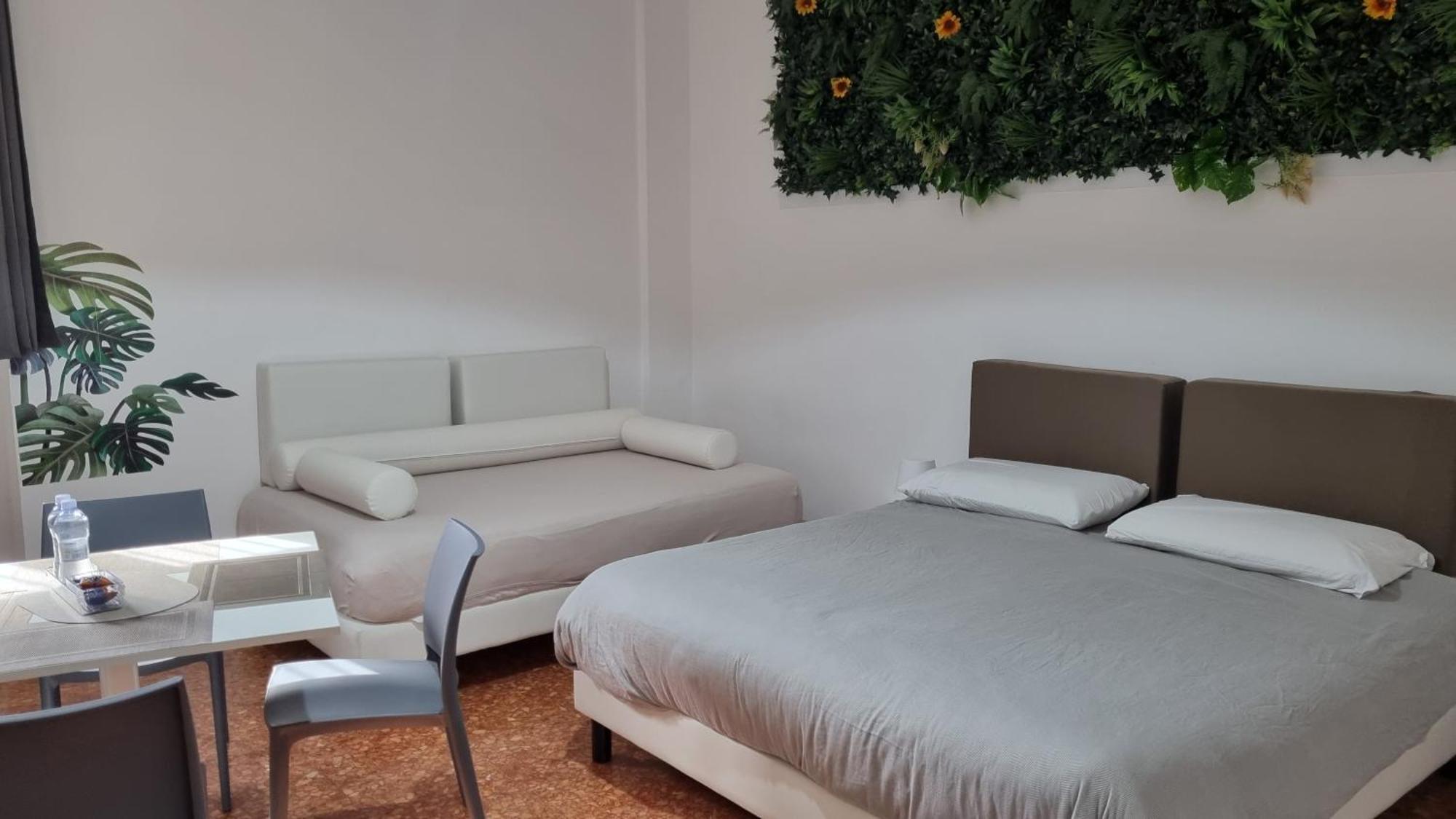 Bam Bam Tiburtina Guesthouse Рим Номер фото